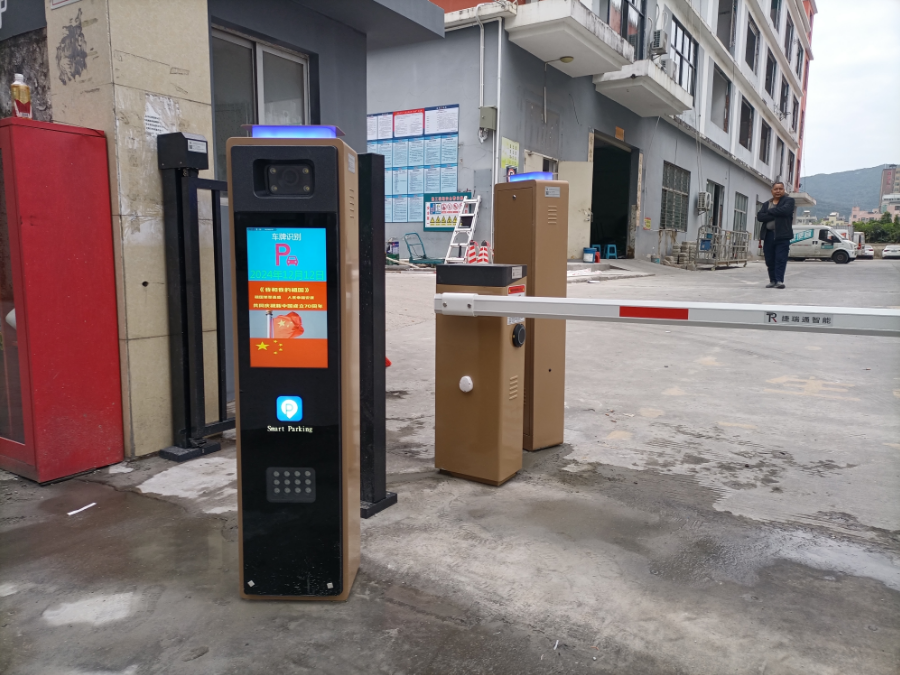 大浪東盛方科技園 安裝調(diào)試完成！